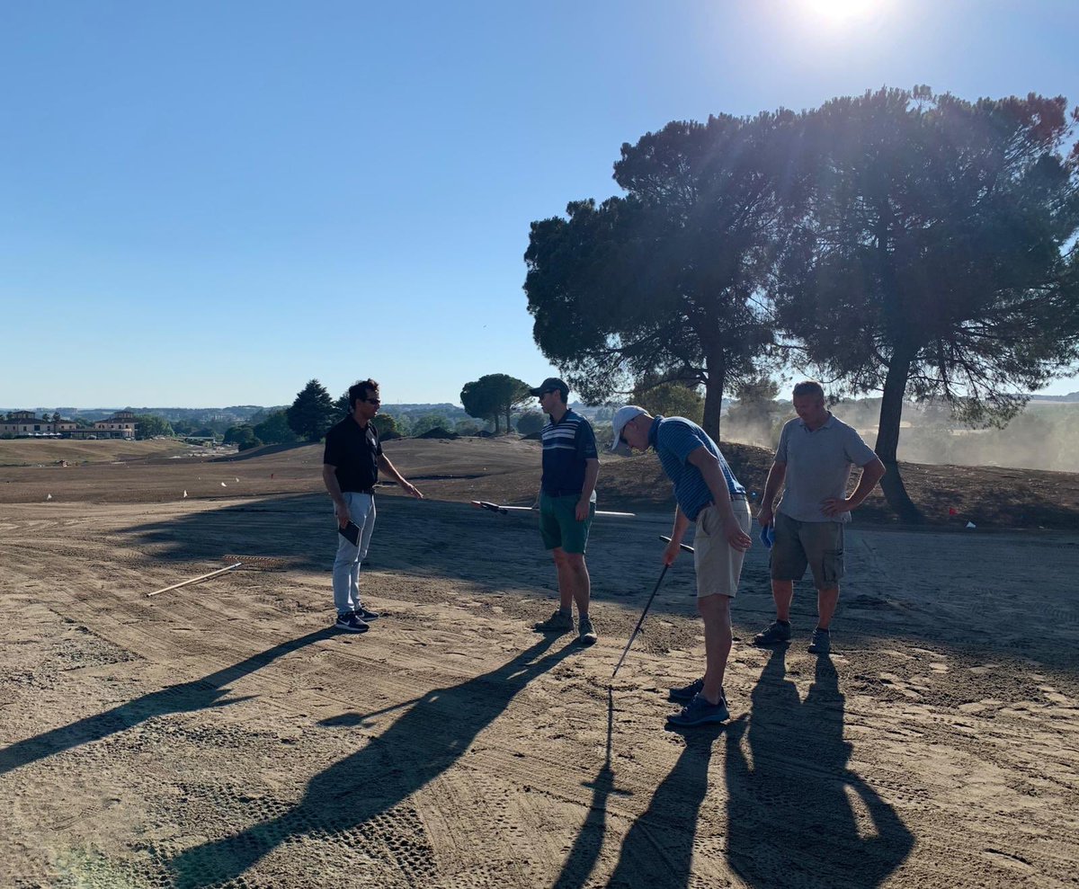 Reyes_golf's tweet photo. Hopefully ready to seed today 😄@dsampsongolf @jeremy_slessor 
Fantastic finishing work on going on green 1 @marcosimonegolf @Lara__Arias @solgolfconst #RyderCup https://t.co/3R0EoA8uE1
