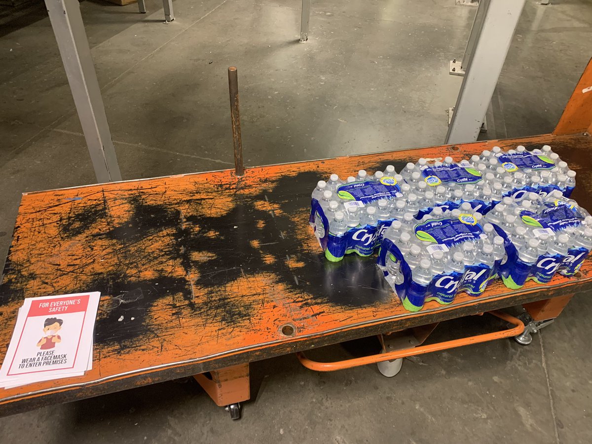 LexPreUPS's tweet photo. Hydration is the key come load arrows up with me. ☝🏽⬆️ https://t.co/23eJFmFFGh