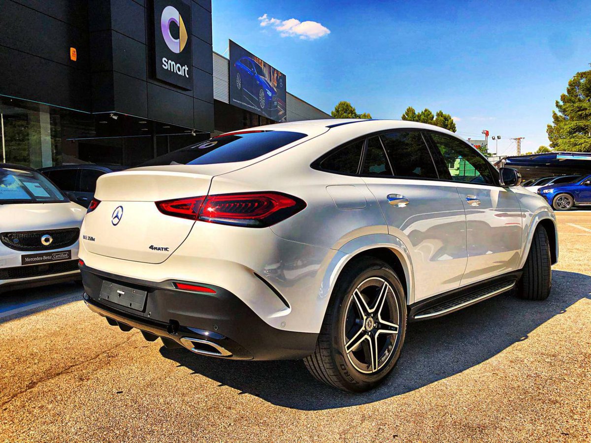 MB_Albacete's tweet photo. ¿Qué os parece el nuevo #GLECoupé?😲

Queremos ponértelo fácil y te regalamos 3 años de mantenimiento, 3 años de garantía y te instalamos tu cargador, donde tu elijas, totalmente gratis*

💻 https://t.co/dWwrvwLy4J
📲 615 44 05 96

*Condiciones aplicables a toda la gama #EQPower https://t.co/N8pDlImRwe