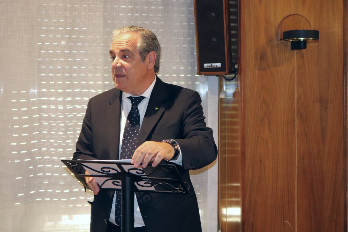 COFLeon's tweet photo. Agradecemos,de forma especial,a nuestros Pdtes del #CONGRAL y #CONCYL,@PresidenteCGCOF y @carlostreceno,por parar sus agendas con premura para poder acompañarnos,estamos agradecidos de contar con vuestro apoyo 🤗 y,por supuesto,a @JuanCorpas1 y Javier Alcaraz, por estar siempre https://t.co/94oASEuL4m