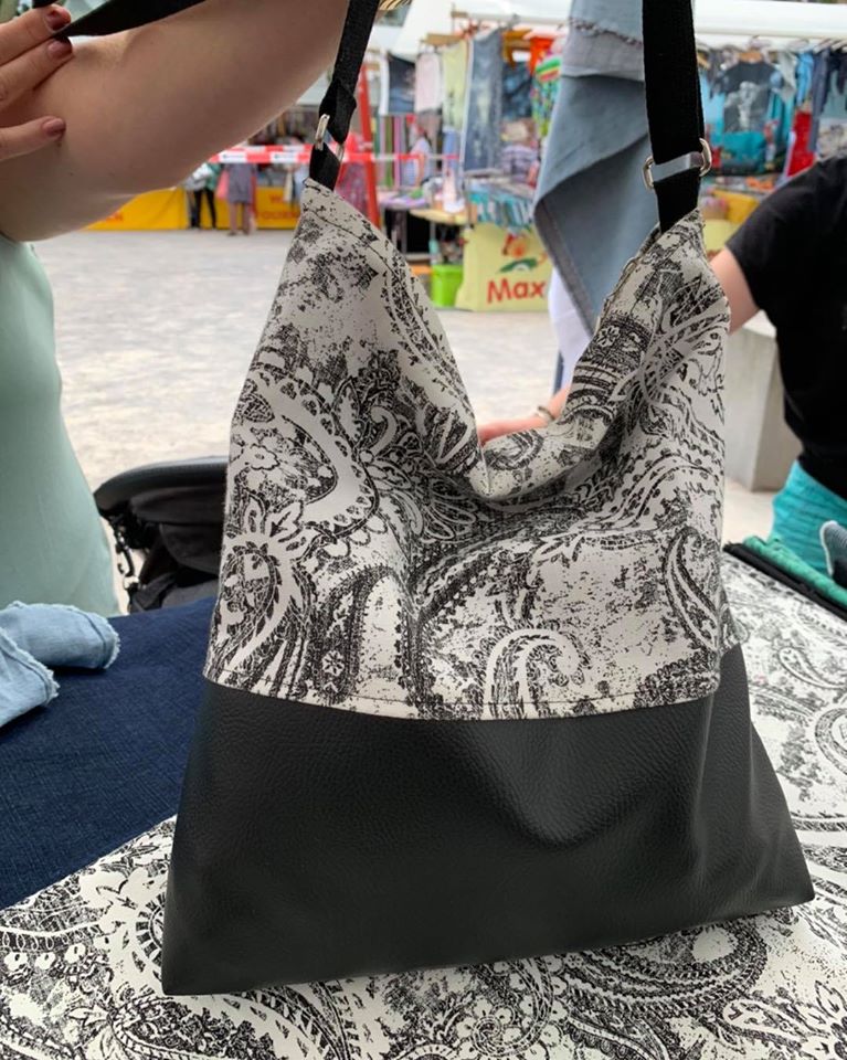 leinenstand's tweet photo. Und ja, unsere denims werden auch für Taschen verwendet🎒👜🛍 .
Wir lieben es so sehr, wenn sich ein kunde die mühe macht, das ergebnis zu zeigen👌🏻😊.  #stoffmarktholland #jeansstoff #Nähprojekt #leinenstand #denim #denimstoffe #coupon #meterware https://t.co/EUB7vuWwxg