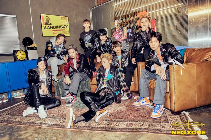 chocomilkynono's tweet photo. Selamat 4 tahun kesayangan aku, seneng dan bersyukur banget bisa jadi bagian darii kaliann, kalian luar biasa hebat, please stay together till the end🙆♀️🌸💖🦋😂🥰💚 @NCTsmtown_127 #4EVERWITHWINWIN #HappyBirthdayNCT127 #4yearswithnct https://t.co/Og9IqVjAHy
