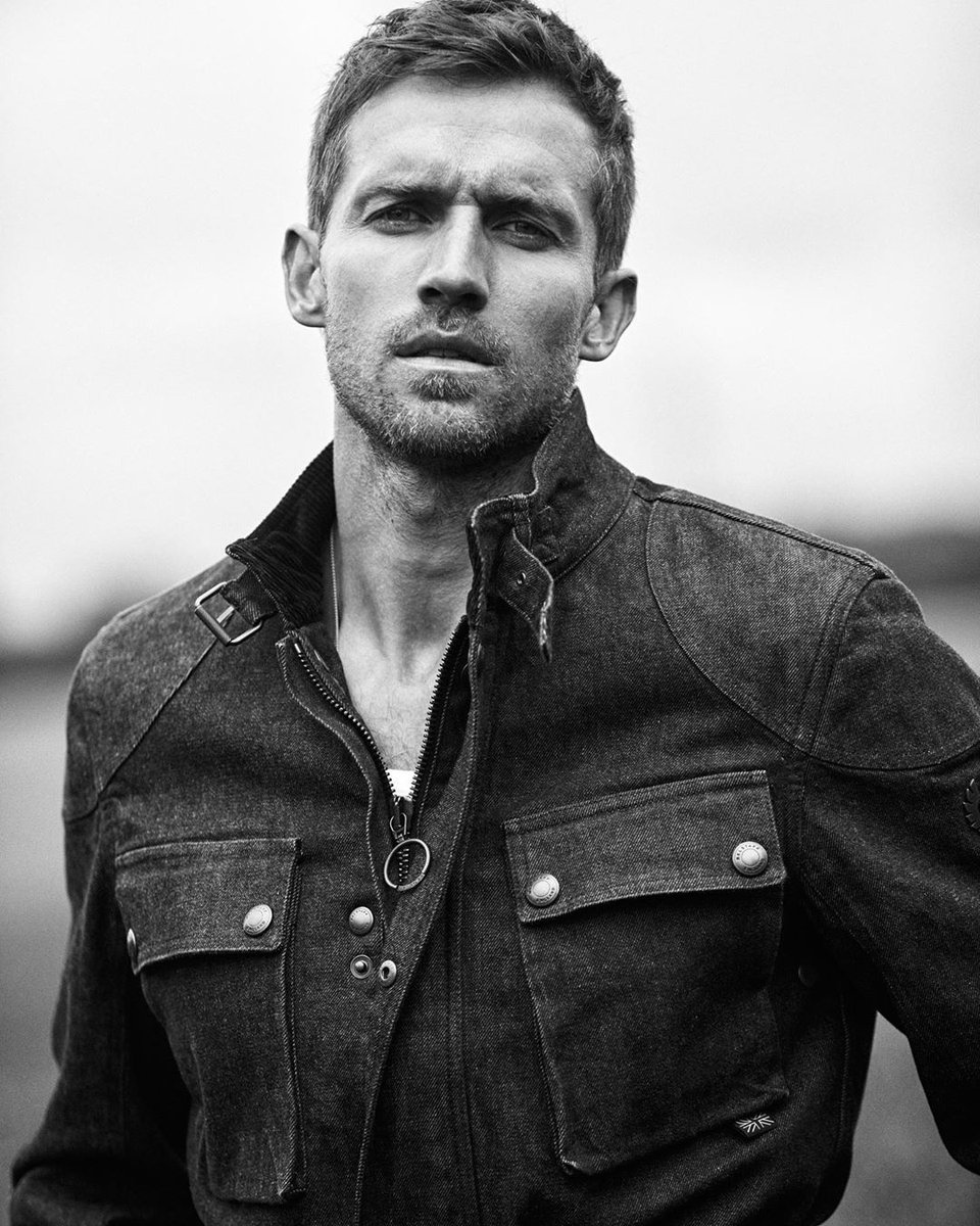 chxatingpilot's tweet image. ❒  ┈ ᴛʜᴇ ᴄʜᴇᴀᴛɪɴɢ ᴄᴀᴘᴛᴀɪɴ 

        ❒ ᴘɪʟᴏᴛ 
        ❒ ʜᴜsʙᴀɴᴅ
        ❒ ᴄʟᴏsᴇᴛᴇᴅ ɢᴀʏ
         
    ┈  Rol adaptable 
    ┈  Abierto a tramas 

           ♡ + ↺ = ᴅᴍ
  #FreeRol #SexRol