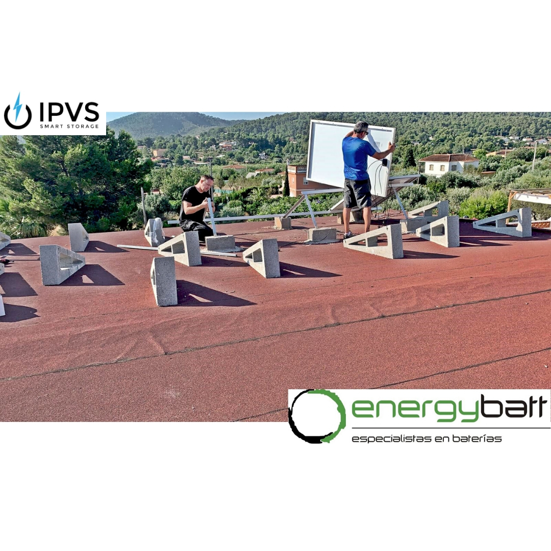ipv_storage's tweet image. Nuestro cliente instalador Energybatt ha compartido con nosotros su instalación aislada realizada en Villamarchante. 
#IPVSsmartstorage #DistribuidorOficialFotovoltaico