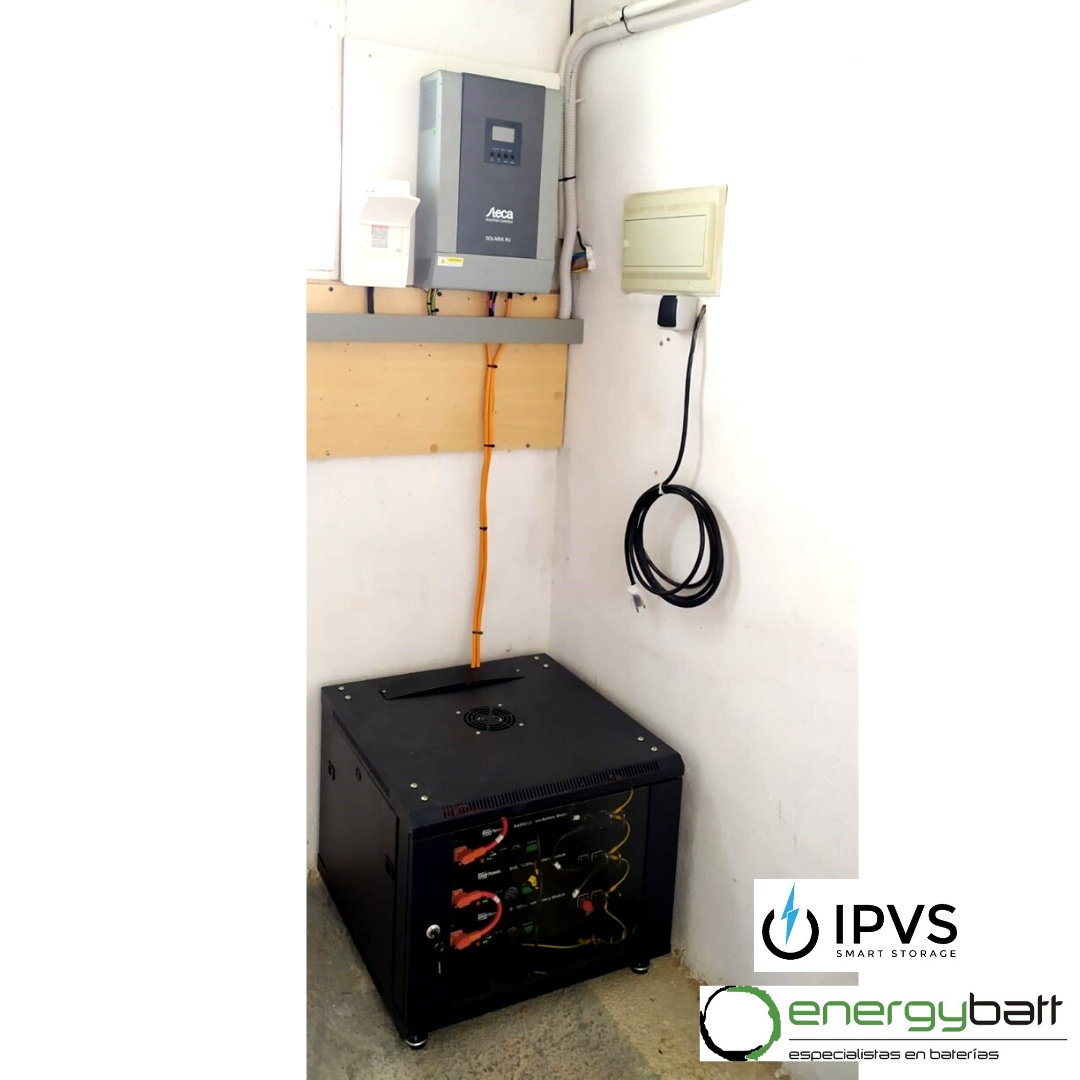 ipv_storage's tweet image. Nuestro cliente instalador Energybatt ha compartido con nosotros su instalación aislada realizada en Villamarchante. 
#IPVSsmartstorage #DistribuidorOficialFotovoltaico