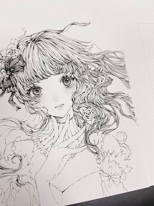 昨日描いてた創作ペン画。今晩仕上げる 