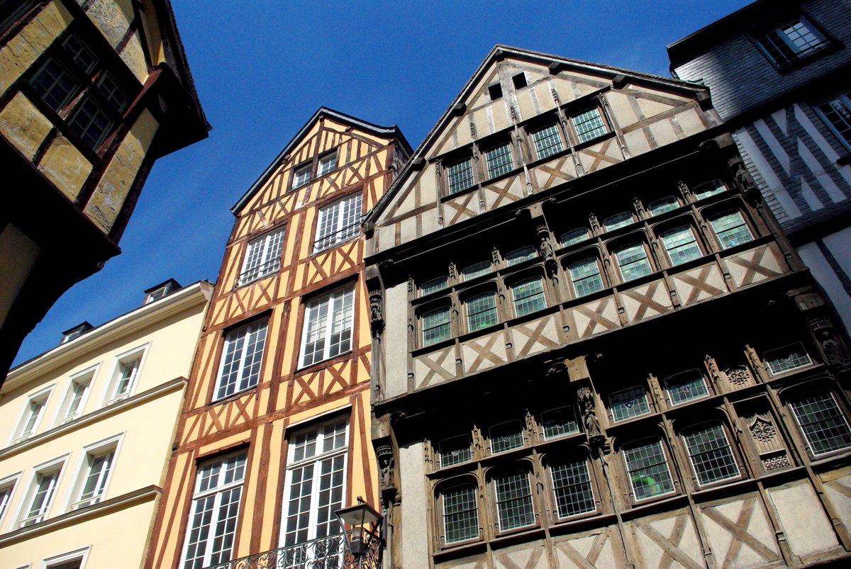 French_Moments's tweet photo. The old town of #Rouen boasts so many beautiful half-timbered houses... They are incredible! 👉 https://t.co/4VsGUW7JSc
.
.
#RouenTourisme #NormandyTourisme #SeineMaritime #FrenchMoments #Enfranceaussi #ExploreFrance #SummerinFrance #normandynow #shareseinemaritime #fb76 https://t.co/qrl37hkG6s
