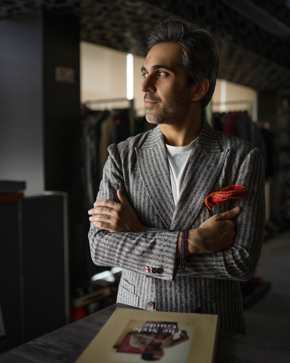 OsmanARazak's tweet photo. “the imagery of dressing well is a reflection of who we are and how we live ...”
~
Elevating Your Sartorial Experience since 2007 as we celebrate 14 Years at KNK!
#DapperDa
.
.
Thanking everyone for the continued support, always #Grateful #Alhamdulillah
<07•07•07> #Bespoke https://t.co/TggJBI3DXy