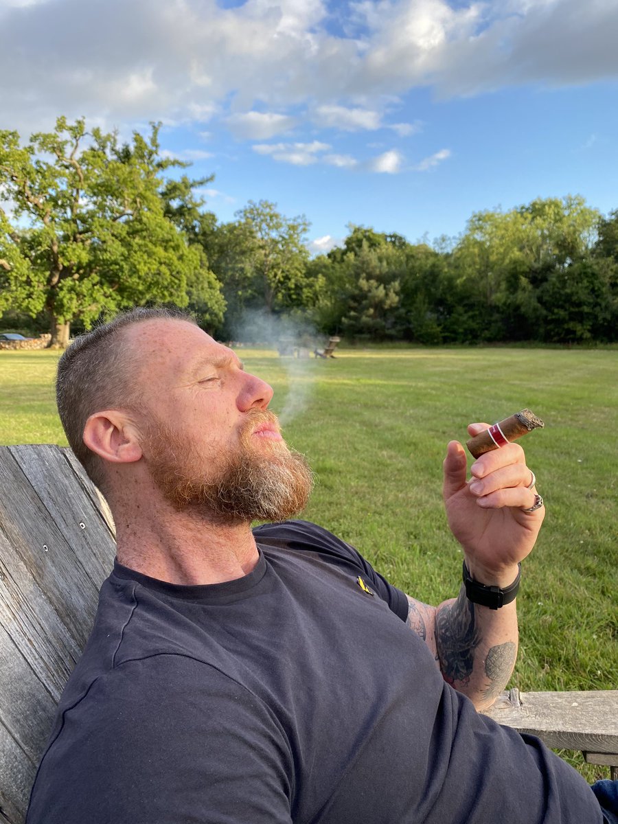 Arrived at <a href="/The_Pig_Hotel/">THE PIG</a>, time to relax with @wholefwarrior and a lovely bottle of wine or three.....