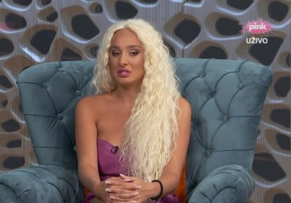 PRessSerbiaVIP's tweet image. LUNA ĐOGANI SE OGLASILA: Marko nema pojma šta se dešava napolju, ovo mu je PORUČILA! - pressserbia.com/luna-dogani-se…
#Lunađogani #MarkoMiljkovic #Objava #Zadruga3