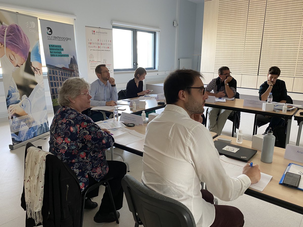 C’est parti pour les entretiens avec les porteurs de projet pour le AAP Défi Santé toute la journée à l’ICP
👉 c’est par visio que le Jury audiotionne les candidats 
Quels projets seront sélectionnés ? 
Délibération ce soir et annonce des lauréats en octobre !
#defisante #icp