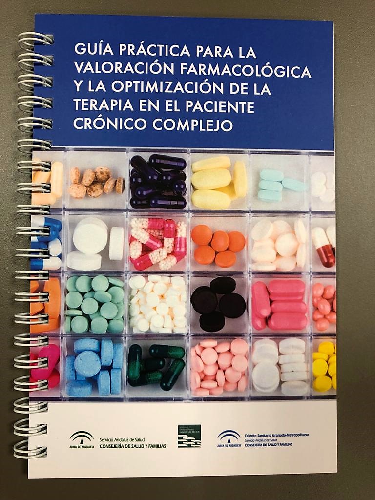 clinicogranada's tweet photo. Profesionales de #Farmacia y #MedicinaInterna del @clinicogranada🏥 han elaborado una 'Guía práctica para la valoración farmacológica y la optimización de la terapia en el paciente crónico complejo'

@saludand 

Consúltala en ➡️https://t.co/zzuLLtb51E https://t.co/6OojTGmuEN