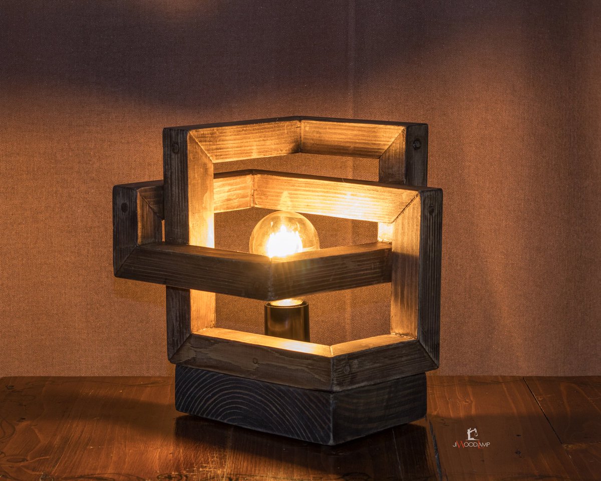 JIWoodlamp's tweet photo. Wood geometric lighting 🤗
Available https://t.co/ZWuXYaDqQO
#woodlamp #jiwoodlamp #geometriclighting #rusticlight https://t.co/4vkg6MWgo9 https://t.co/mcyVBRYwiq
