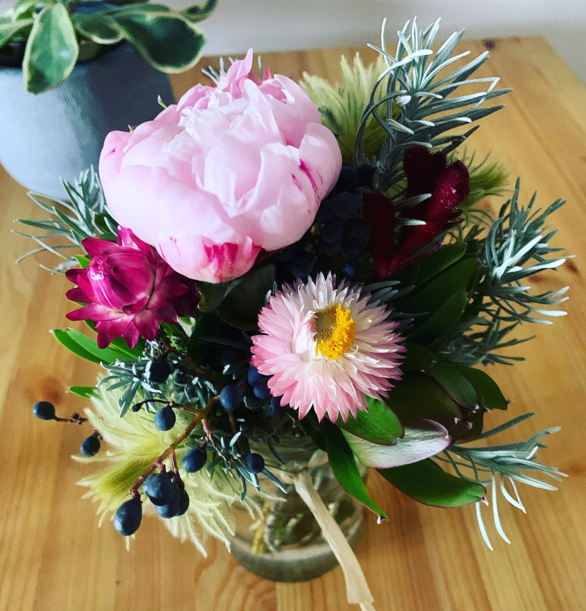Gorgeous flowers from a beautiful family. Am so grateful to have looped with my class this year. I feel every bit of struggle and success of every student! I will always cherish the connections and relationships developed ❤️🌸