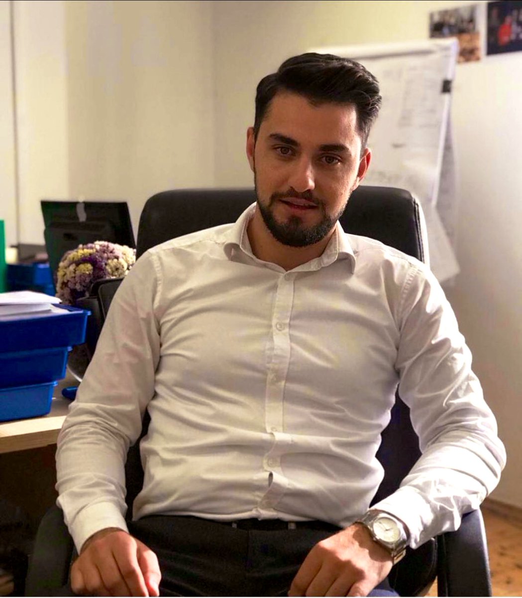 lorin_ymeri's tweet image. Suksesi i stafit tonë është njëkohësisht suksesi ynë.

Urime Fjoraldit, Drejtor pranë Drejtorisë Juridike @ADISA_Al i cili në fazën e dytë të provimit të pranimit në Shkollën e Magjistraturës, u rendit i pari në klasifikim nga 176 kandidatë! 

#Krenar #ReformaNëDrejtësi