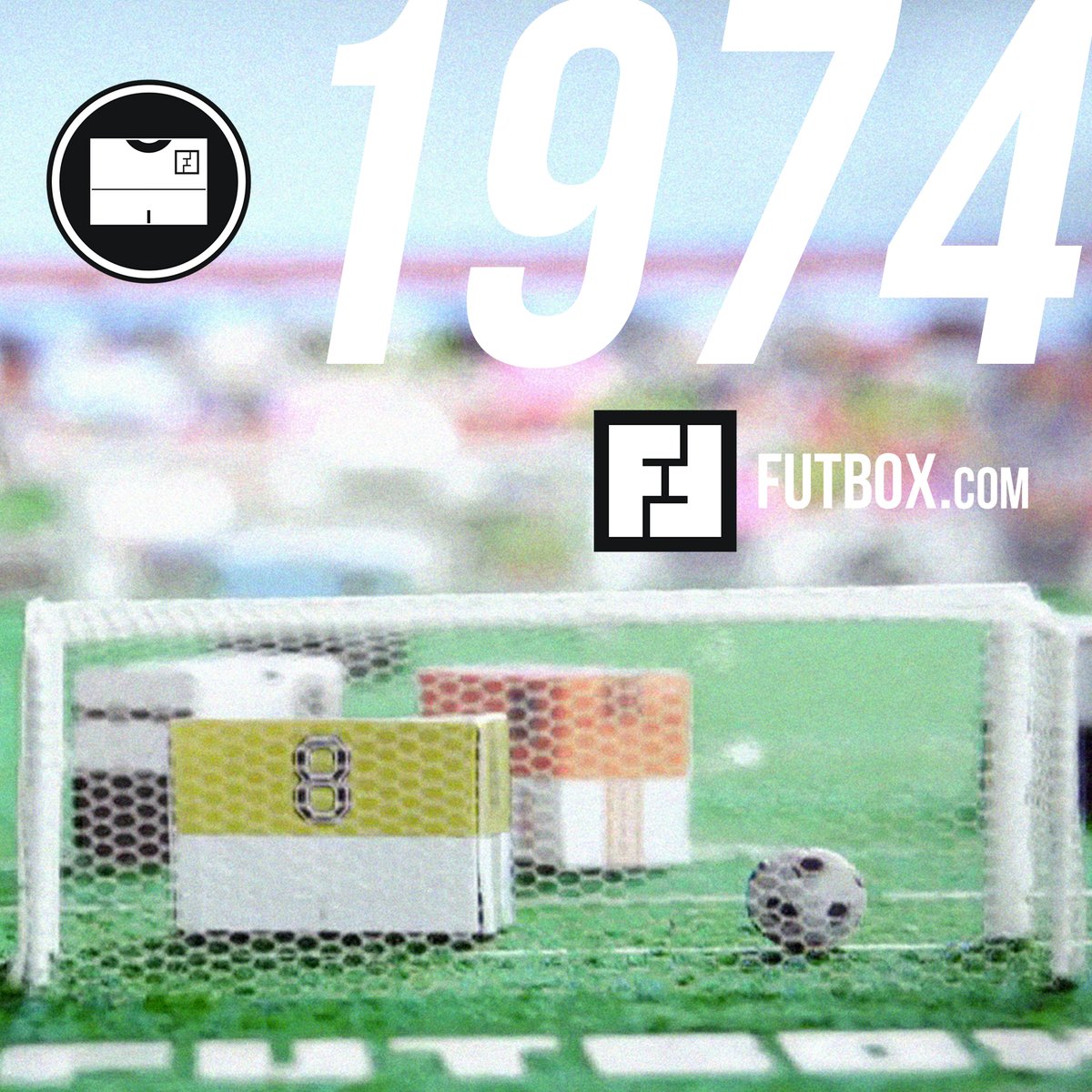 FUTBOX's tweet photo. Há 46 anos o Carrossel Holandês perdia a Copa, mas encantava o mundo.
Animação #stopmotion do Bicampeonato da #Alemanha em 1974: #NED 1x2 #GER: https://t.co/dJD6U1inV5
#wc74 #WorldCup #Holanda #Netherlands #Holland #Germany #Deutschland
#Futbox ⚽️ #futebol #historia #design https://t.co/wLppDQOs6S