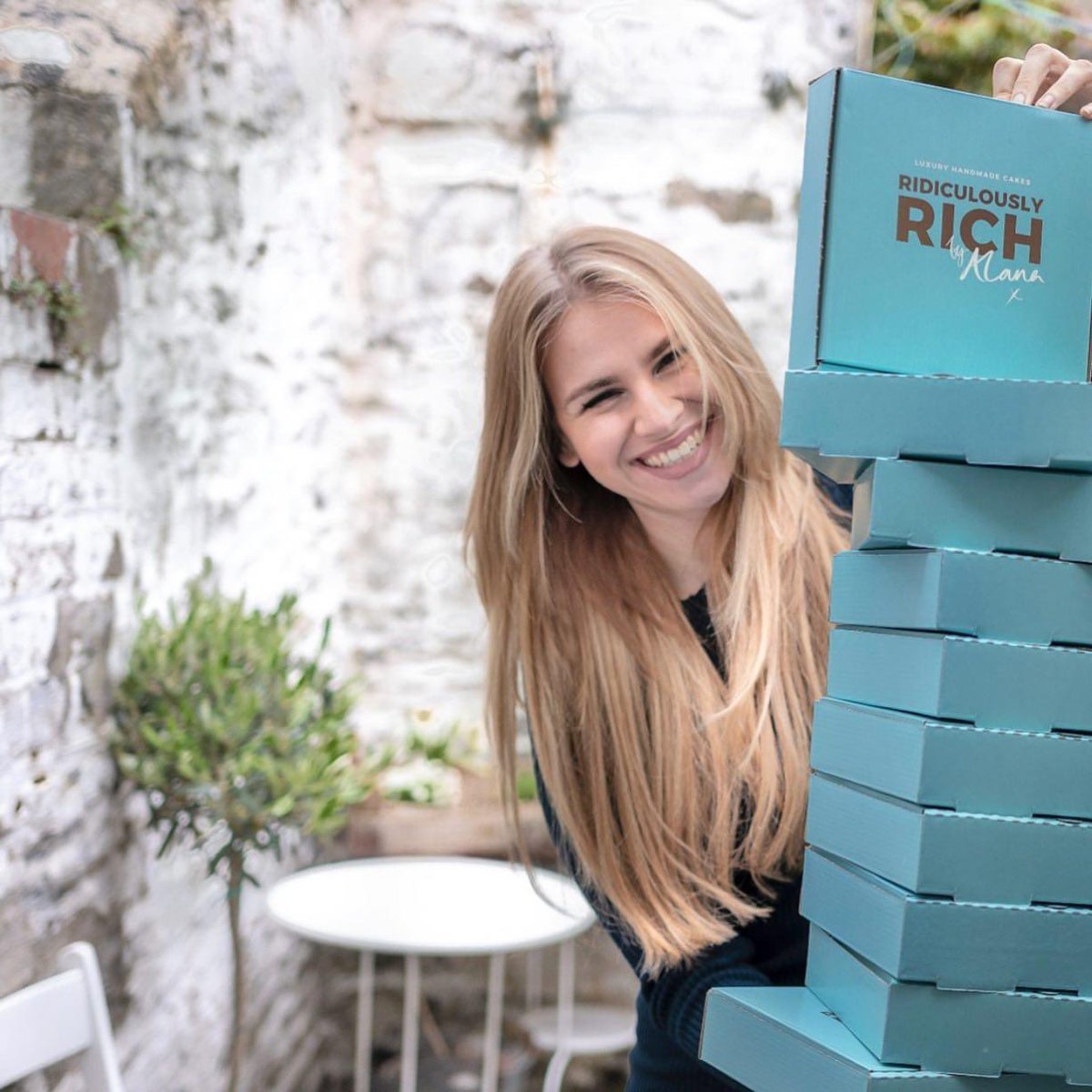 RidiculouslyRichbyAlana tweet media