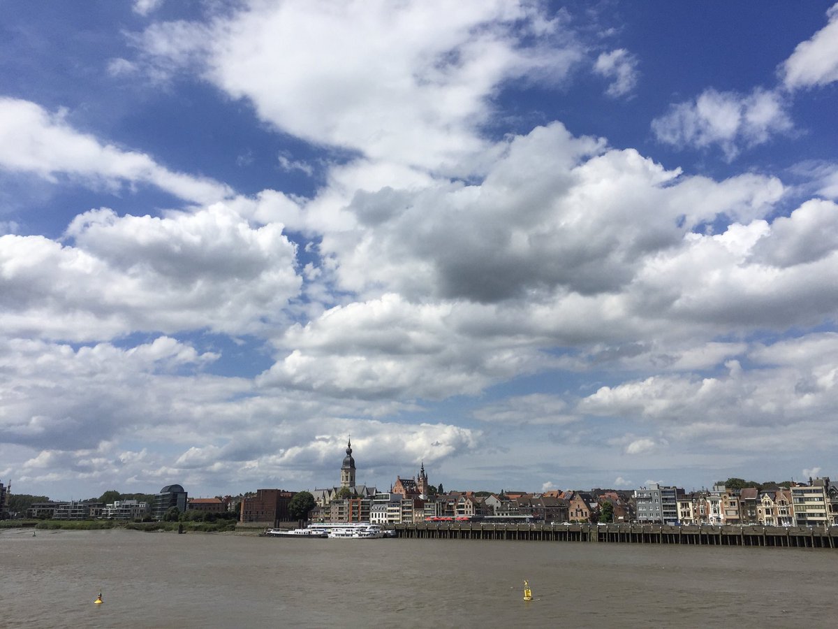 ⁦<a href="/MeteovistaBe/">meteovista.be</a>⁩ ⁦<a href="/hetweerlokaal/">Het Weer Lokaal</a>⁩ ⁦<a href="/Weerbord/">Weerbord☀️☔️</a>⁩ ⁦<a href="/weerplaatjes/">Weerplaatjes</a>⁩ ⁦<a href="/SWeerfoto/">Weerfoto's vrienden</a>⁩ #Temse #vrtweer #weerfoto