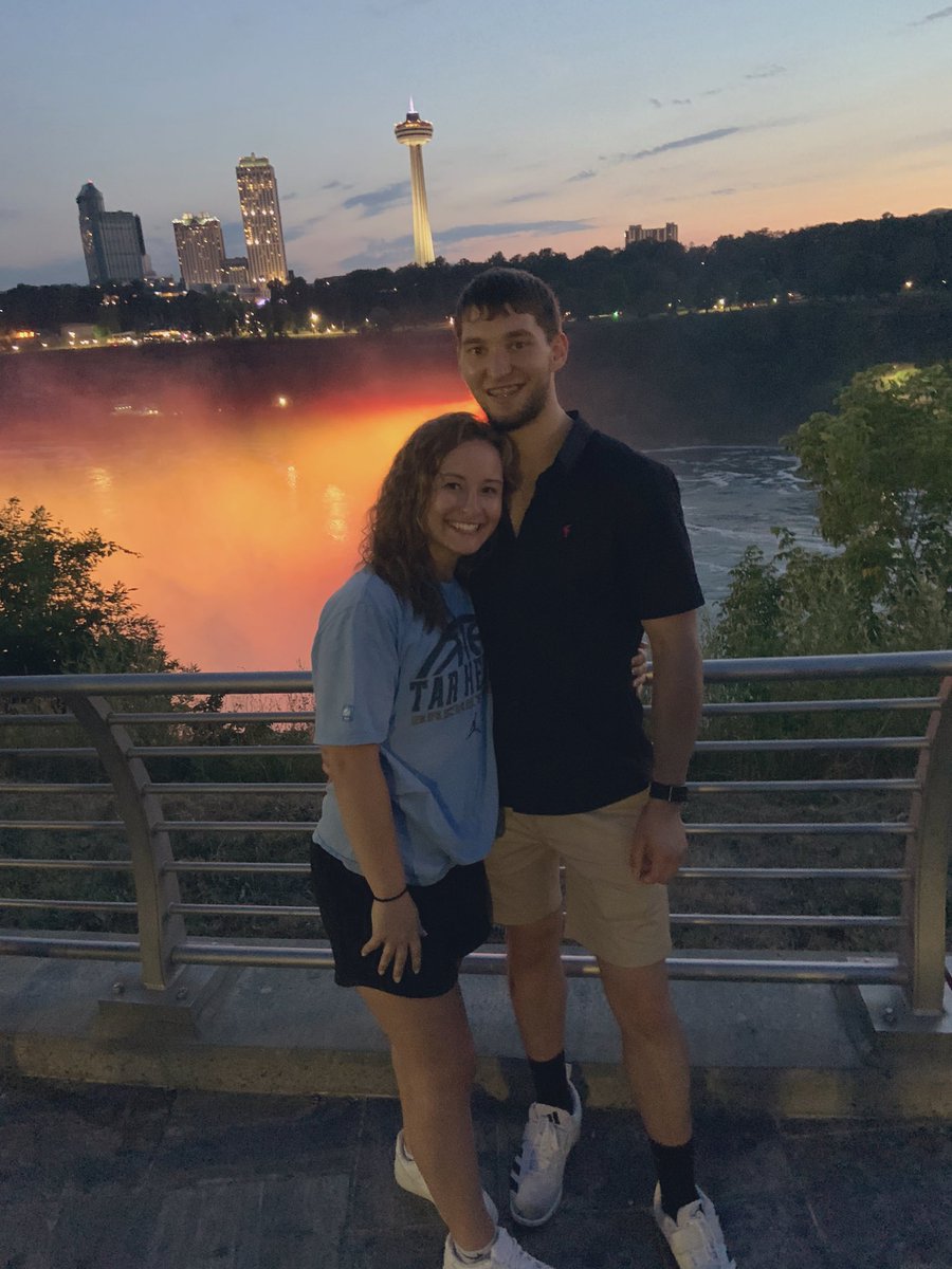 notkenlieping's tweet photo. date your bestie :) https://t.co/xXUTh0zAhH