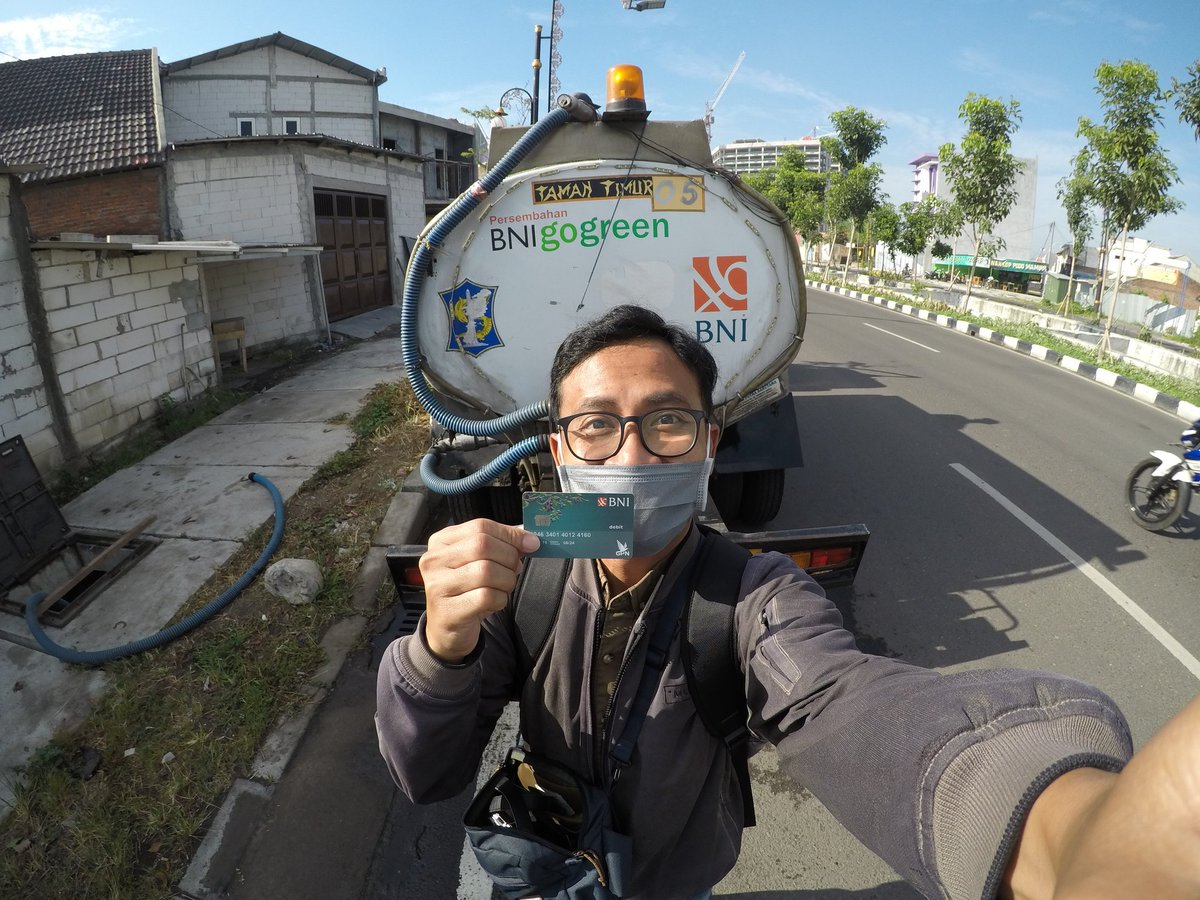 fajarminche's tweet photo. Bersama hadapi perubahan di era normal baru.
Mari satukan energi untuk Indonesia.
Selamat ulang tahun ke 74 BNI ku.
Tetaplah menjadi kebanggan bangsa.

@BNI
#BNI46
#HUTBNI74
#SatukanEnergiUntukIndonesia

Yuk @IndrianiF1
@AniNafa
@tedhinormansyah https://t.co/wNbJKcLw5l