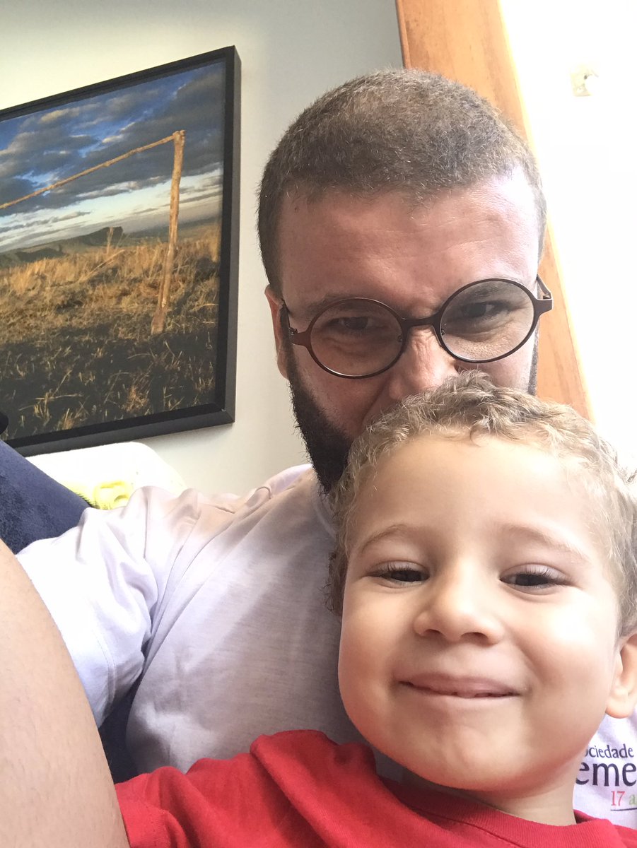 waldsoncostaa1's tweet photo. Aquele sorriso safado de painho. https://t.co/TJa3zbAKsh