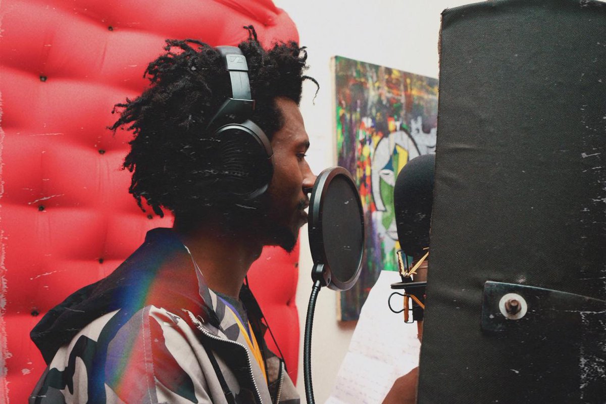 _E_W_F's tweet photo. The sound Business #EWF #vetapes #veessentials #Shotbyganzi https://t.co/ne25DhkxAb