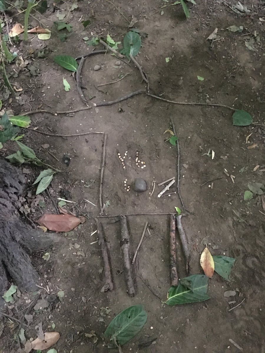 MichelleGrant's tweet photo. Today, my Y6 Bubble created #LandArt *in* our local park. @mrs_darl @Teacherglitter #LockdownLessons #WomenEd #NewEd2 #NQT https://t.co/sE0KKkbnTf