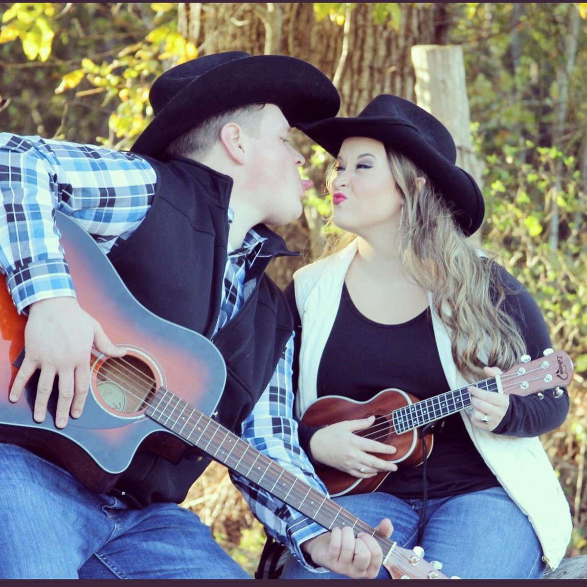 victoriahoper's tweet photo. @slade2396 😂💙🥰 https://t.co/jN0WPlkVMk