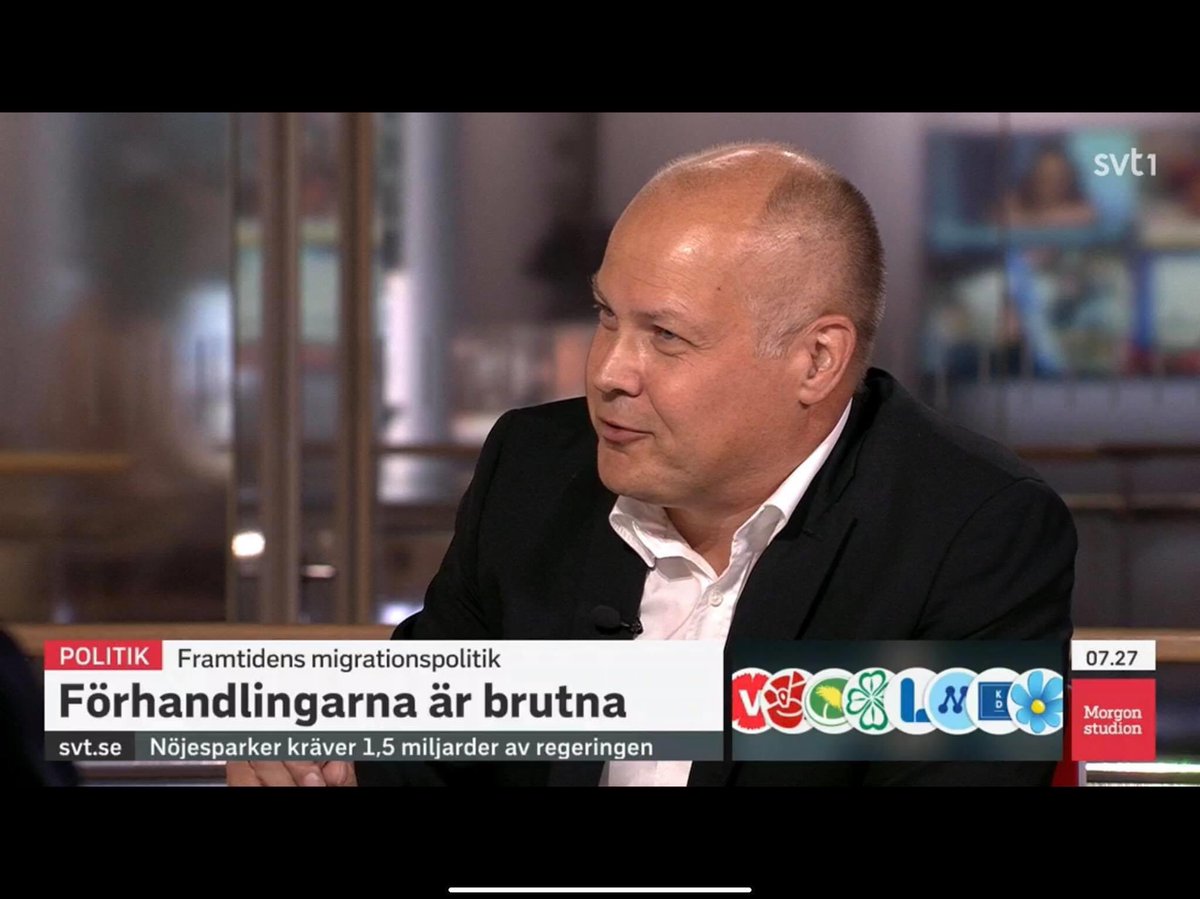 Läser många kommentarer om Morgans hånleenden. Men är de inte ett tiks? Om inte är det illa och synnerligen föraktfullt.