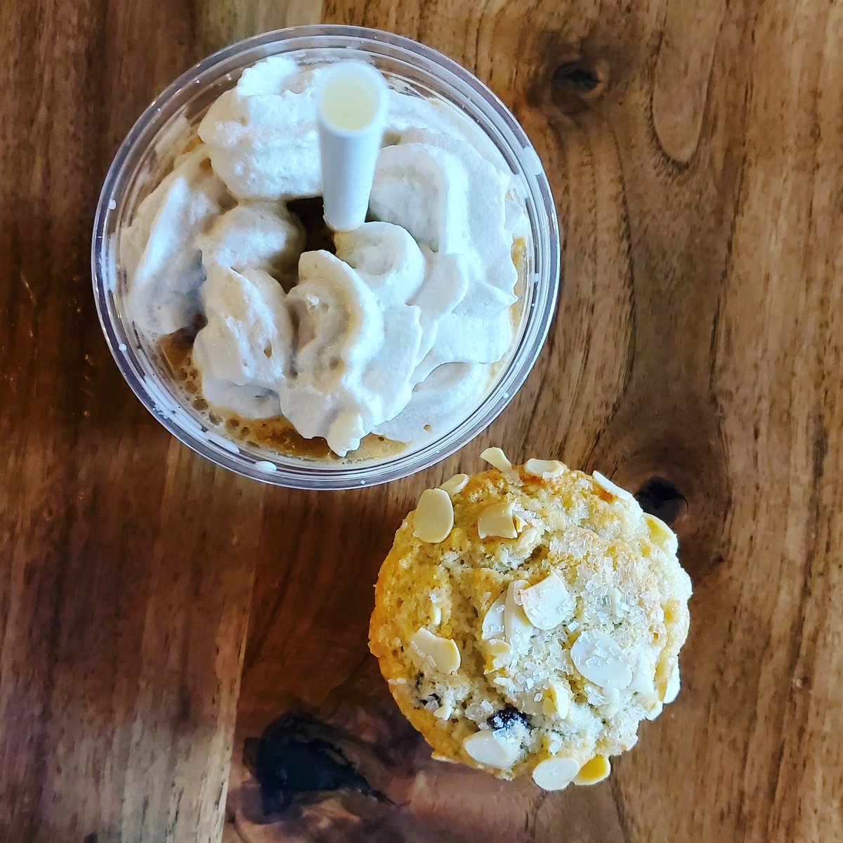 carnelianocc's tweet image. Cherry almond muffins! Made in house with love by Mom. Try one with a coconut milk triple layer latte. (All vegan and all delicious.) Order online at carneliancoffeeco.com!
✌
💚
☕
#vegan #plantbasedbaking #dalgonalatte #latte #coffee #coffeetime #coffeeholic #coffeelover