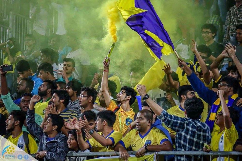 SuperpowerFb's tweet photo. A club that saw relegation survivals, shambolic management, yet backed by the Mumbai FC faithful throughout. 

It all went downhill in 2019 when @MumbaiFC finally declared that it had shut shop. 

Heartbreak, an understatement, for the Yellow Brigade.

#ClubWatch #IndianFootball https://t.co/hZdHezOIPu