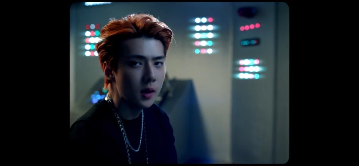 jeweltomymoon's tweet photo. CHANEYOL AND SEHUN SERVING THE BEST LOOKS AND MUSIC 😭😭😭❤❤❤❤
#TELEPHONE_EXOSC #EXO_SC #TELEPHONEishere @weareoneEXO https://t.co/71GIcq0fY3