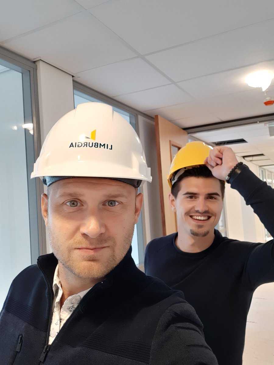 LimburgiaDeuren's tweet photo. Vorige week waren onze collega's Pieter en Sten bij Scope scholengroep in Alphen ad Rijn.
#teamlimburgia #projectbezoek #montage #veiligheid https://t.co/cKzxwlLot1
