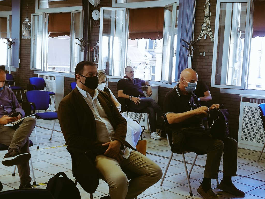 UILTuCS_Liguria's tweet photo. #turismo e #commercio vivono di  #velocita. @serriuiltucs @UILTuCS_Liguria all'esecutivo regionale @Uil_Liguria nella discussione su traffico e infrastrutture https://t.co/v6ixYLtokS