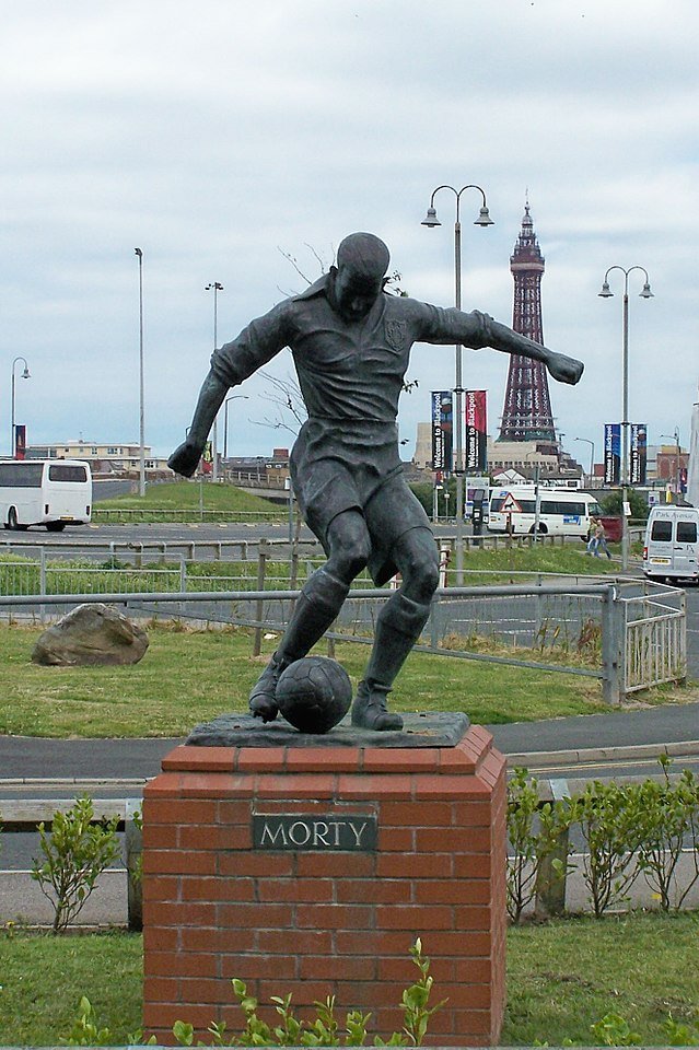 Stan Mortensen(Blackpool)17/n