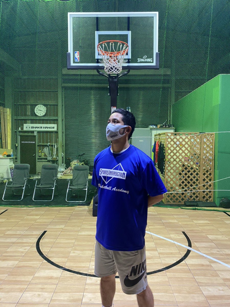 ehudimension's tweet photo. @sportsintersection 様より
着画送って貰いました😊
ウチで作ったマスクとTシャツです
いつもありがとうございます⛹️♂️
#エフディメンション #オリジナルTシャツ
#桶川 #クールビズ #ころなにまけるな #sportsintersection #バスケットボール #ユニフォーム #夏マスク #シルクスクリーン印刷 https://t.co/sQg7wghXli