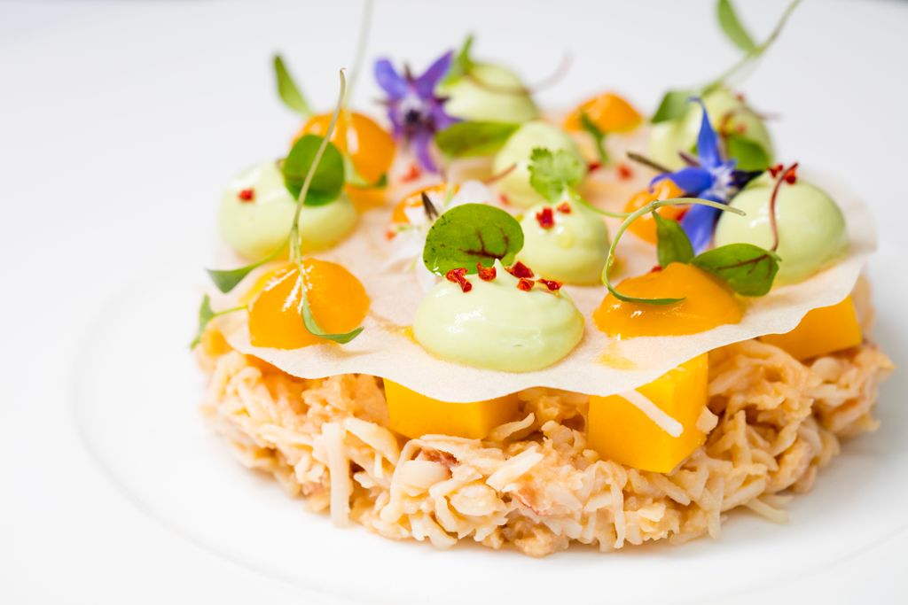 We're feeling summery! 💜 Crab with avocado and mango - join us for lunch or dinner this week in the heart of Marylebone.