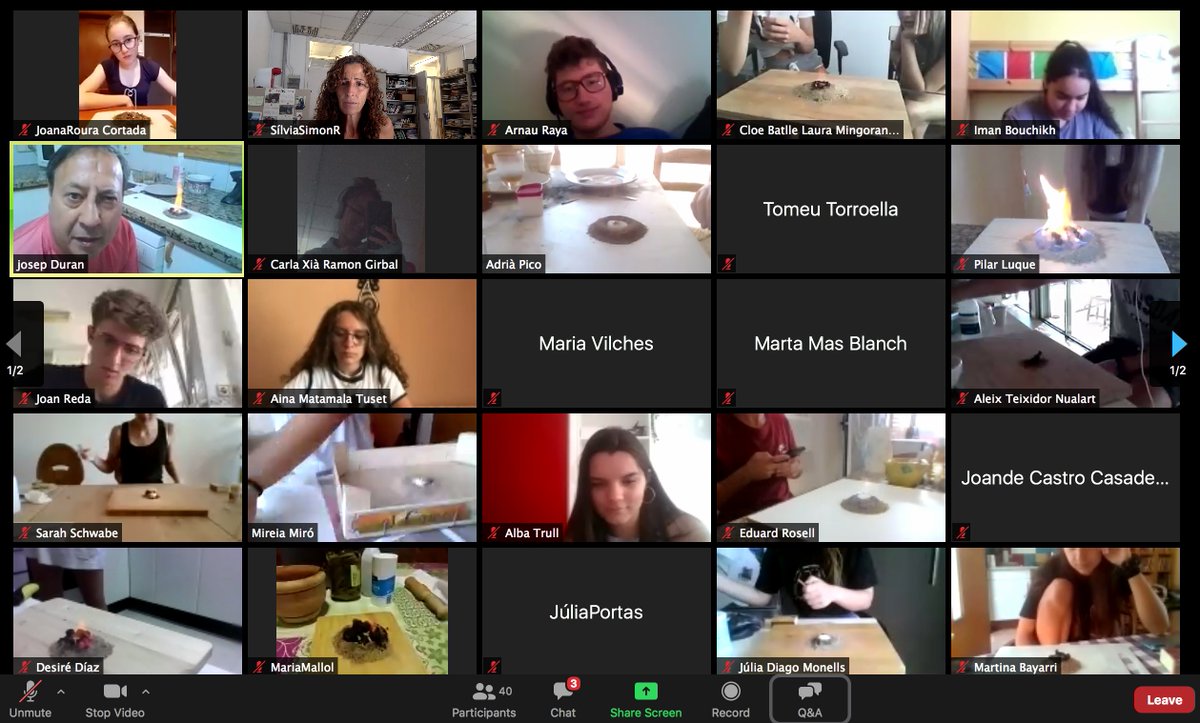 SilviaSimonR's tweet photo. Ara seguint la sessió d'en @pepduran! Taller interactiu, amb experiments des de la cuina de casa! Avui la "Serp del Faraó". #PreBat20 @UdGCampusEstiu @univgirona @c4dudg @gentudg https://t.co/B2tuG9C27T