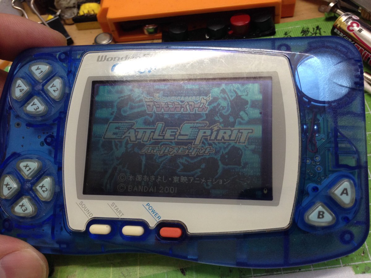 ShinJp1's tweet photo. ワンダースワンカラー!
お決まりのパワー、スタート、サウンド、ボタンの劣化による通電不具合。
ボタン通電部にアルミテープを貼り付けて対処。
カートリッジスロットも絶縁皮膜除去。
無事に復活!
#ワンダースワン
#WanderSwan
#バンダイ
#Bandai
#レトロゲーム
#修理 https://t.co/XS06fglJD7
