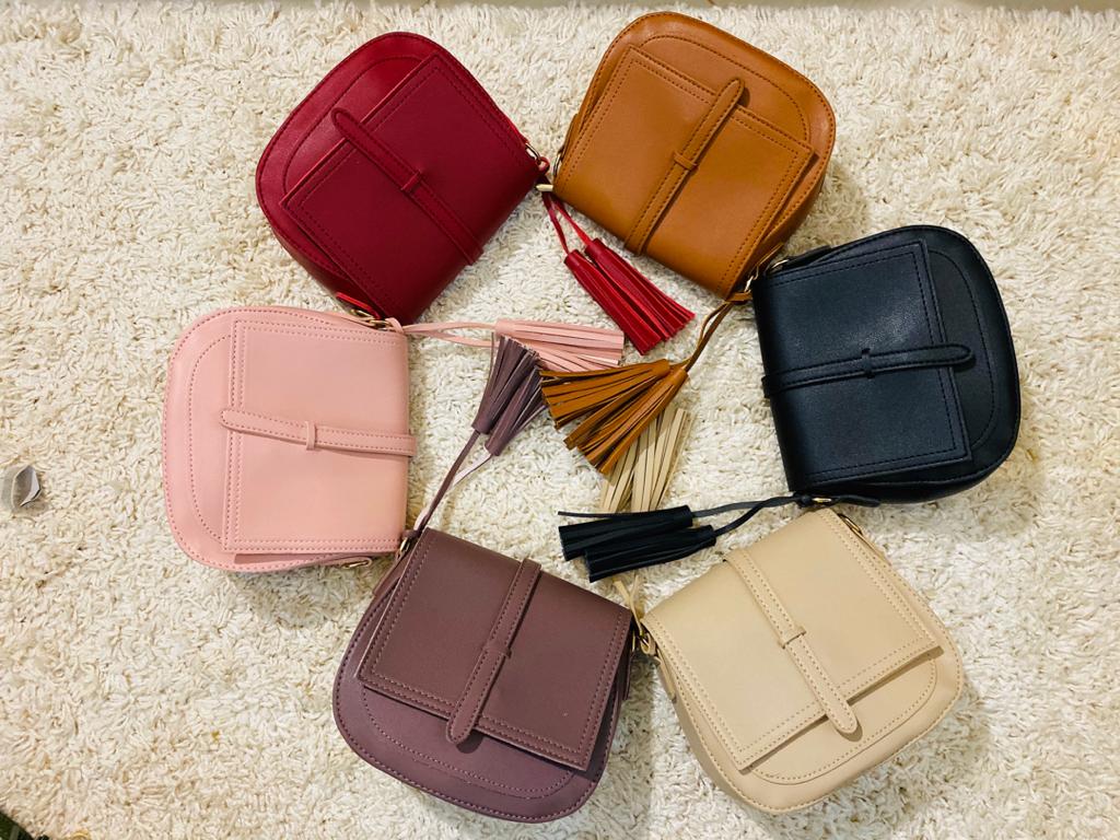 SharonkBirungi's tweet photo. Small beautiful crossbags😍 available at only 40k WhatsApp 0783120633 for deliveries.
Support my hustle🙏🙏 #kindlyretweet https://t.co/eCS5ZA2tut