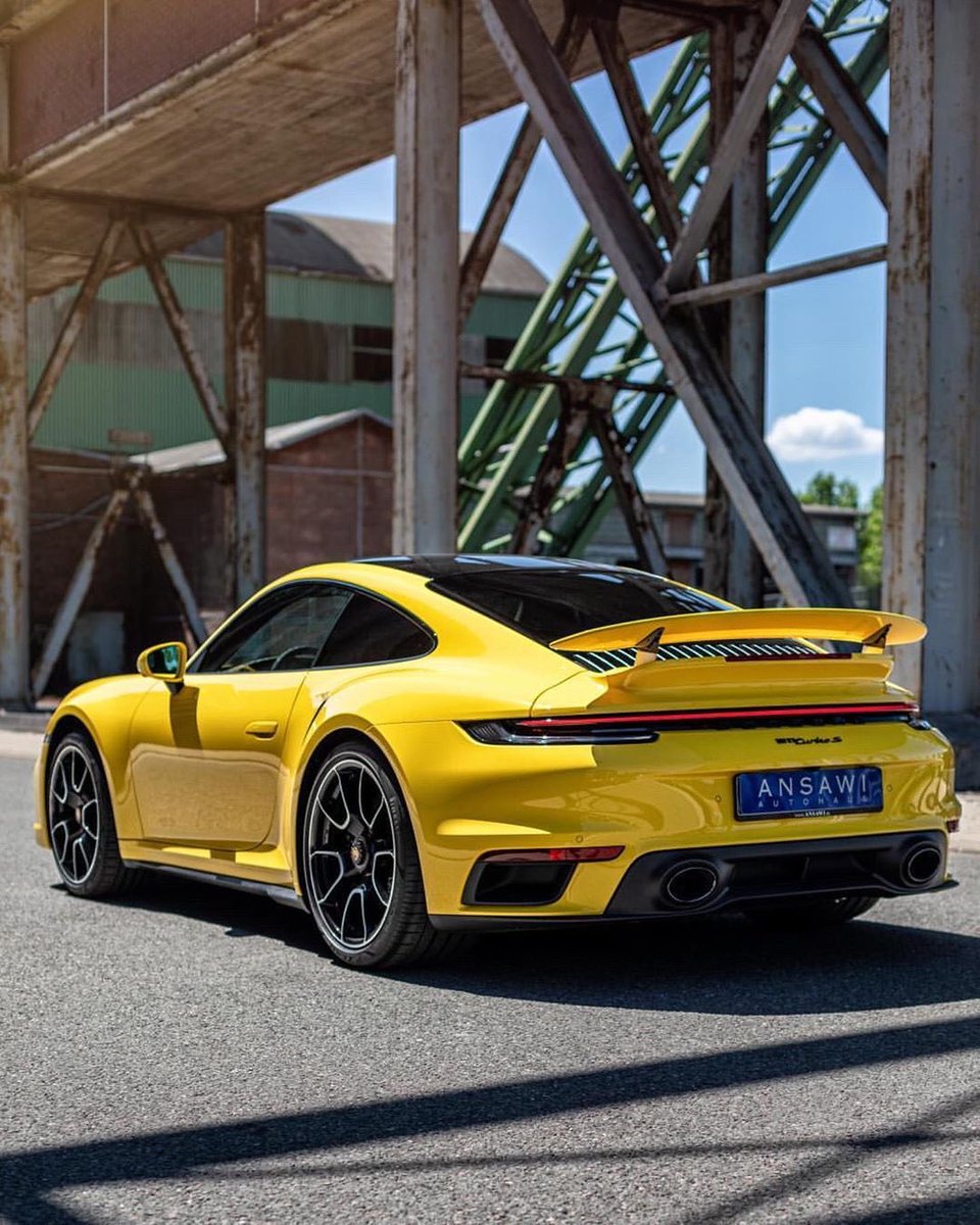 theautance's tweet photo. Porsche 911 Turbo S 
@JustPorsche https://t.co/3C4S2D7q2E