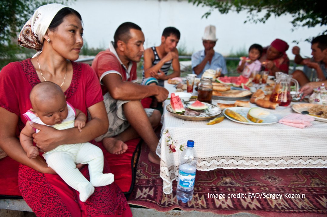 GNReport's tweet photo. "Our promise to #LeaveNoOneBehind hinges on addressing inequities in food, health &amp; social protection systems"

'Equity &amp; the right to food: A systemic approach...', by Director of Nutrition @FAO &amp; @UNSCN Coordinator @StinekeOenema is now live👉https://t.co/QYguMG9ye1

#HLPF2020 https://t.co/pSCXR9GDbX