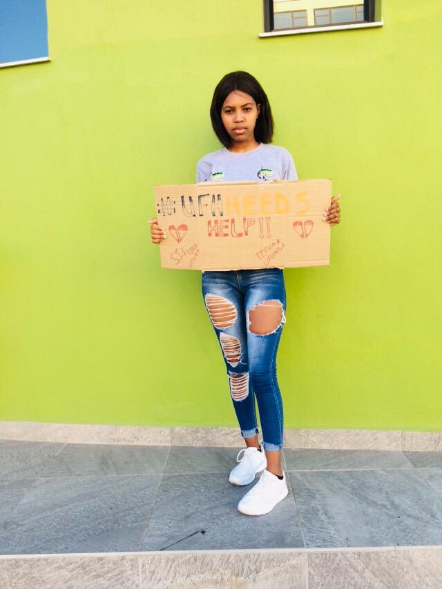 Yongama27436555's tweet photo. Am a medical student 😭  suppose am on clinicals ndi gqibezel hours zam 😷 but here I am ndijika nelanga ekhaya and forte says nothing about catch up plan 💔 am sick worried about my future 😭 I don't know what future holds for @ufh1916 students
#RescueFortHare 
#RescueFortHare https://t.co/J2zhnPPqw4