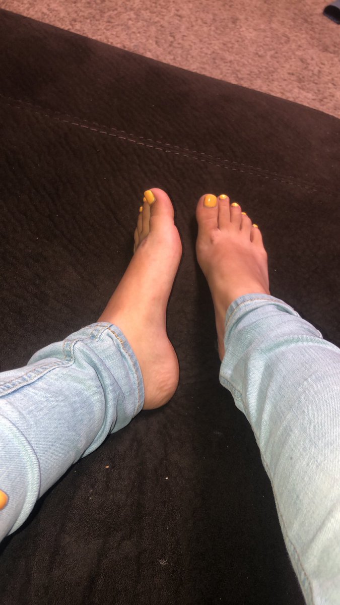 LuckPornhub's tweet photo. New account, what pathetic paypig wants to be my first tribute? PayPal: luckyluna223@gmail.com

FootFetish Paypig Findom Findomme FinancialDomination HumanAtm 

#isellfeetpics #Isellnudes #goddessfeet #Goddess #paytribute https://t.co/QEwEjedLEl