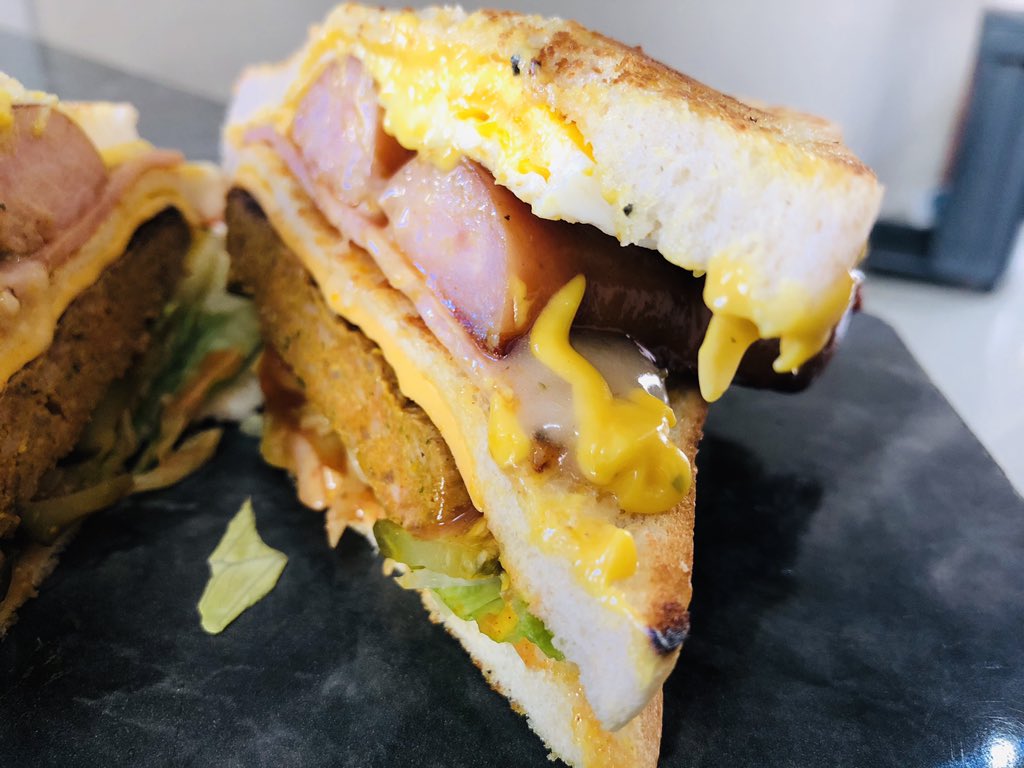 AndileNdaba's tweet photo. 📱0823426890😉

Delivery 🚗💨

Collection 📍585 Dikotsi Street Tladi Soweto 

#LifestyleKitchen🥪🌭🍔🍟🍗 https://t.co/0snBg6TDuv