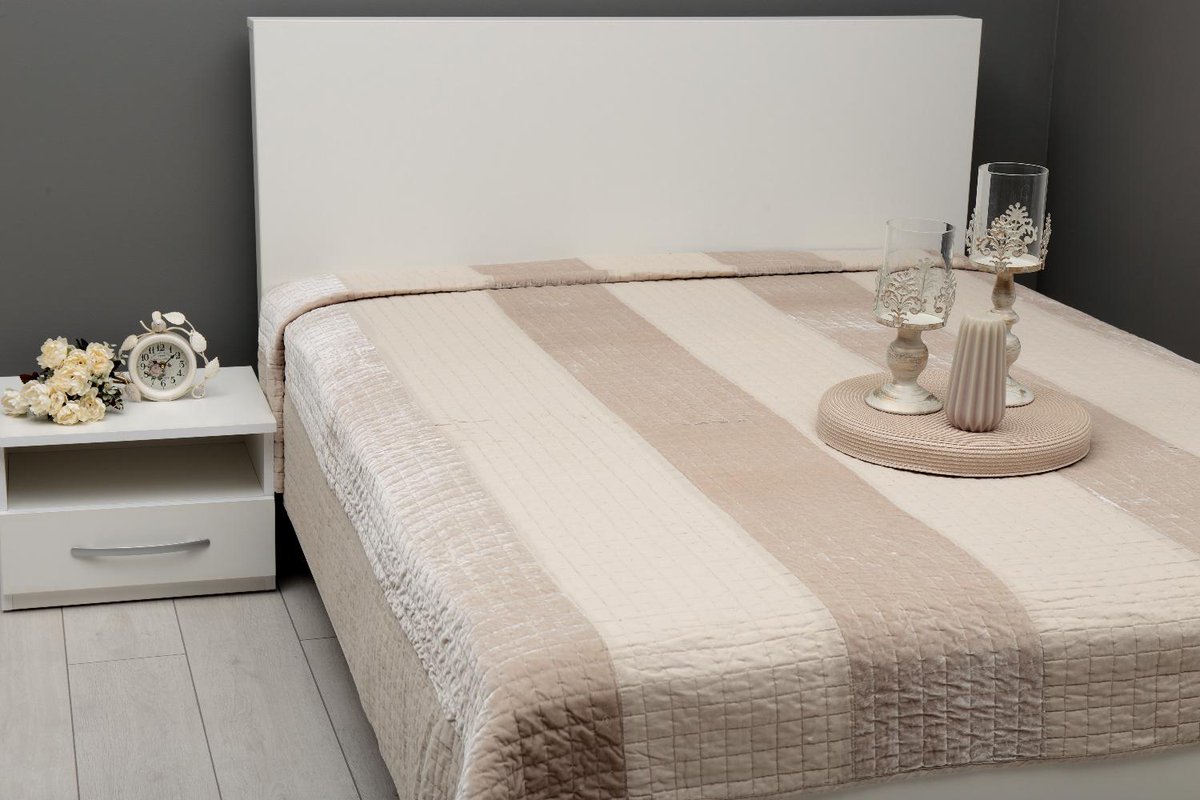 ШАЛТЕТА И КУВЕРТЮРИ - УДОБНИ И СТИЛНИ

hometex.bg/Shalteta-i-kuv…

#Hometex #Хоумтекс #шалте #шалтезаспалня #шалтета #кувертюра #кувертюри #красивишалтетазаспалня #покривказалегло #одеяло #шалтетаикувертюри #луксознишалтетазаспалня #шалтепачуърк #шалтетазадетсколегло