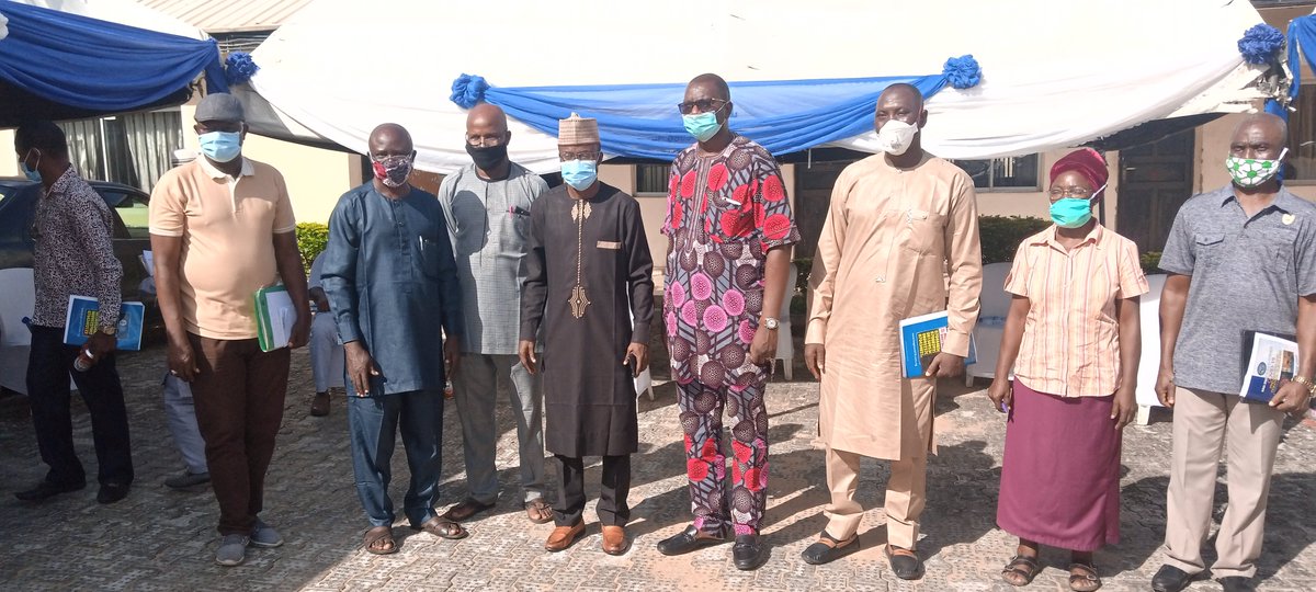kogipheoc's tweet photo. Covid-19: Kogi meets general and private medical practitioners 

https://t.co/EDzwPWGYRY

#covid19 #COVIDー19 #lockdownextension #yahayabello #ncdc #coronavirus #kogi #fg https://t.co/xLO10edjSu
