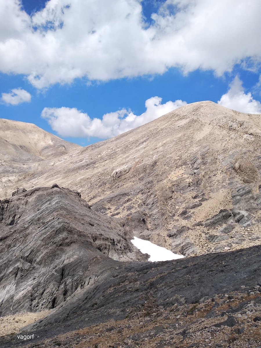 VisitSfakia's tweet photo. VISIT SFAKIÁ THIS SUMMER❗️
VISIT STUNNING WHITE MOUNTAINS AND PACHNES PEAK 🔝
.
.
.
Amazing photos from White Mountains 👍👍
(see more 👉👉👉 https://t.co/I1J8tmWEc4  )
.
.
#Visitsfakia #visitcrete #visitgreece #sfakia #whitemountains #greece #crete #σφακια #λευκάόρη  #κρητη https://t.co/eiaUgBCUhC