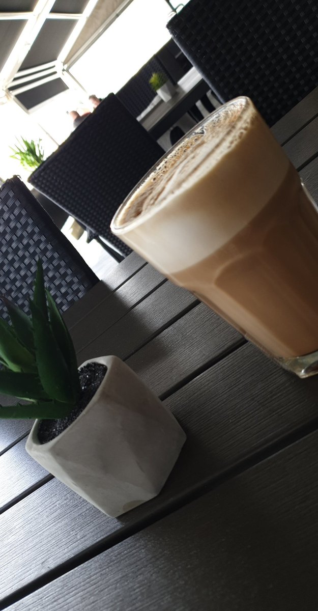 tantaretass's tweet photo. Litt sosialisering #kaffebaren #ulsteinvik https://t.co/XGBaFMwLVG