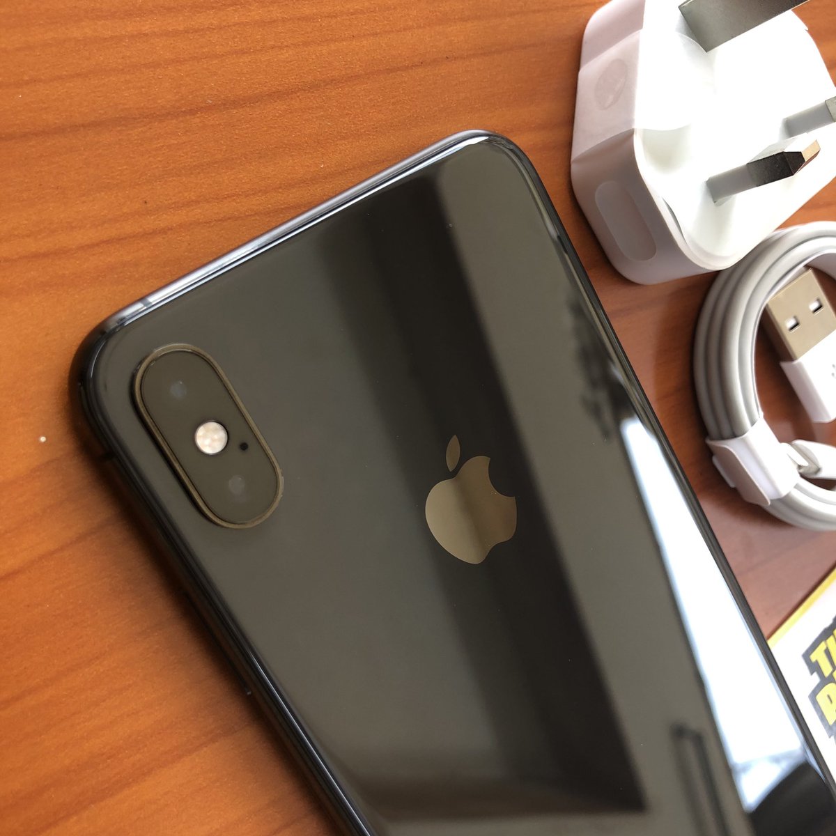 thephoneguyUG's tweet photo. iPhone X 64Gb 

1,750,000/-

Call/whatsapp 0700623054 https://t.co/J3NLtNFbny